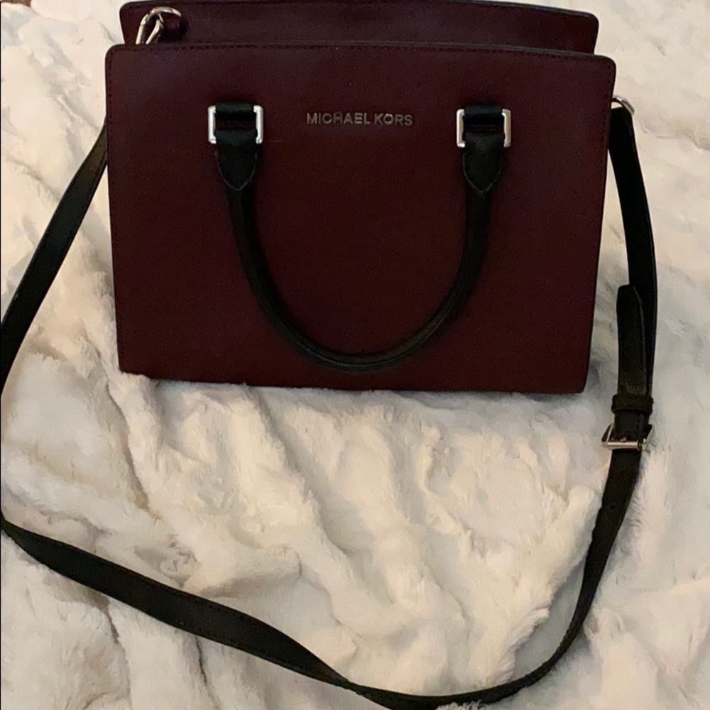 Michael Kors purse ( authentic)